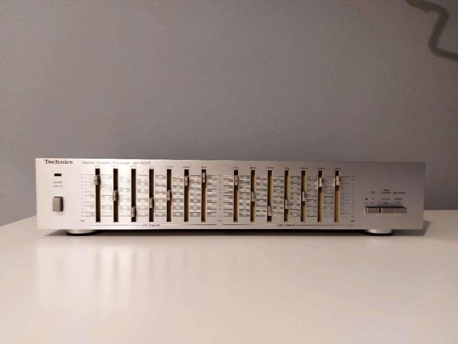 Korektor graficzny Technics SH 8025 sliver edition