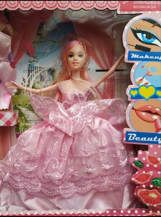 Лялька з аксесуарами,подарунковий набір