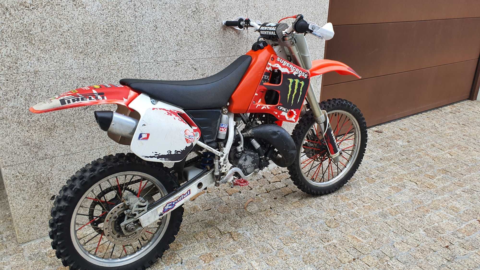 Honda cr 125 motocross