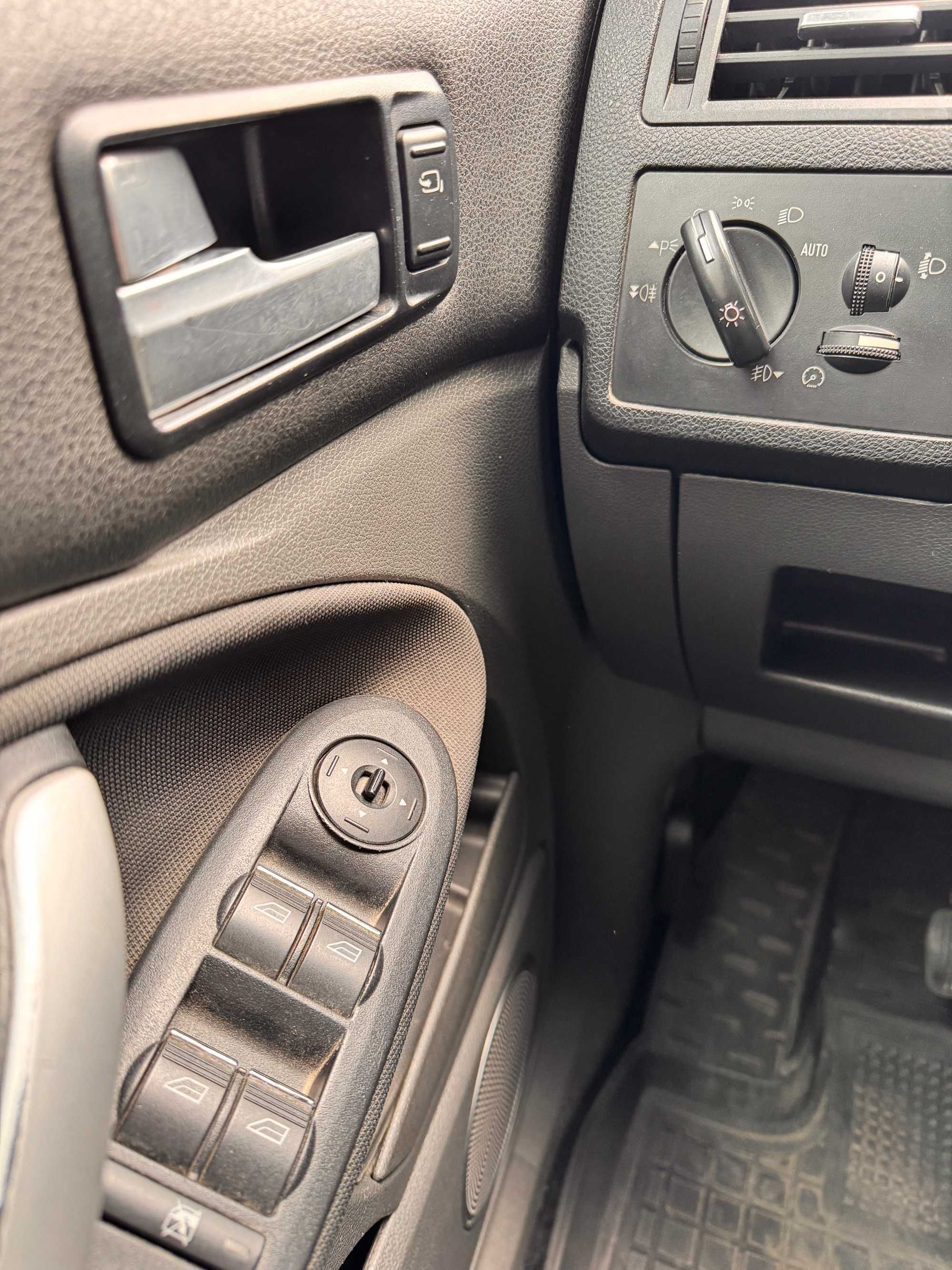 Ford C Max 2008. 1.8