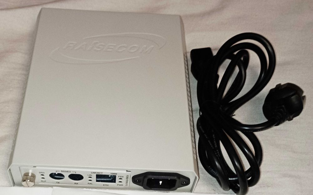 Reisencom RC001-1AC Шасі з АС блоком