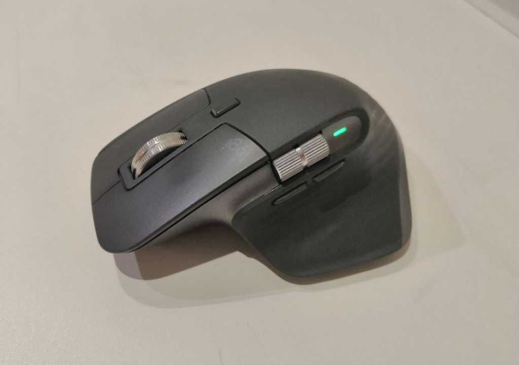 Беспроводная мышка Logitech MX Master 3 for Mac Bluetooth Space Grey