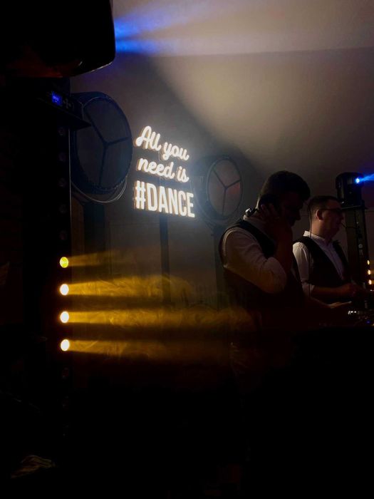 Neon LED dla DJa wesele – napis All you need is #DANCE