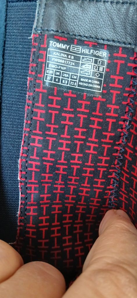 Botki damskie marki Tommy Hilfiger  czarne rozm 37