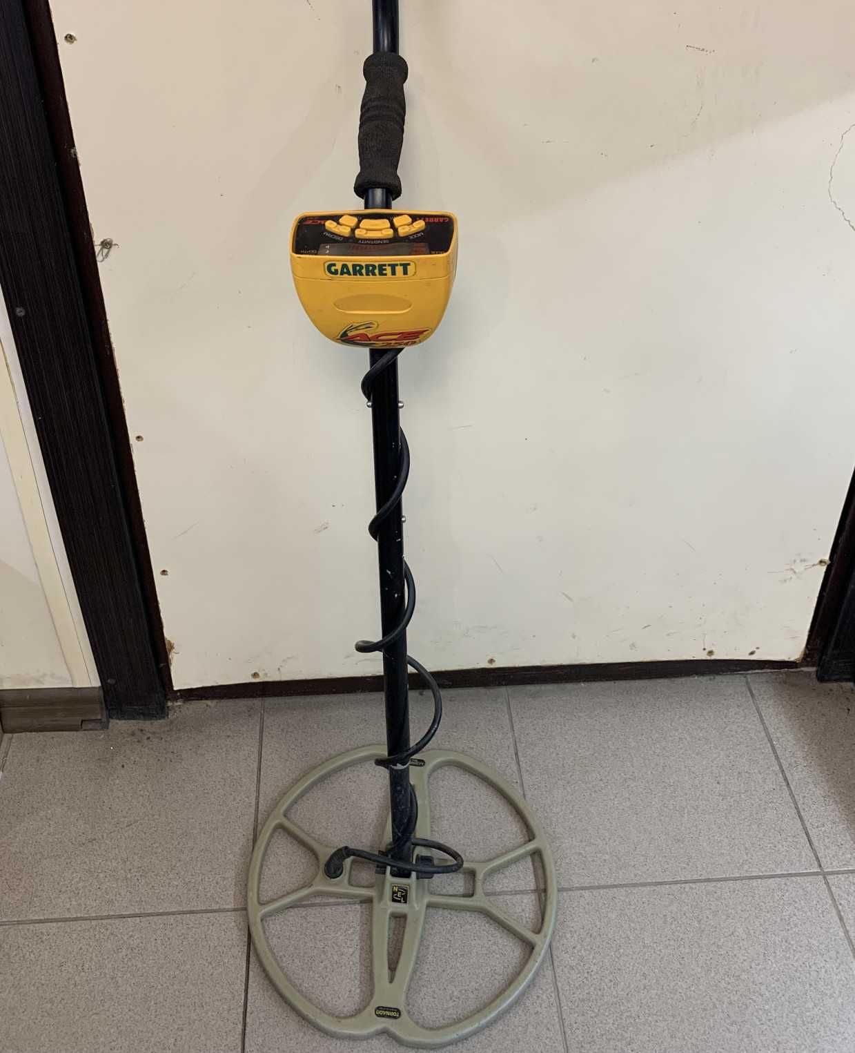 Металошукач Garrett Ace 250 з великою котушкою! Аська 250 бу