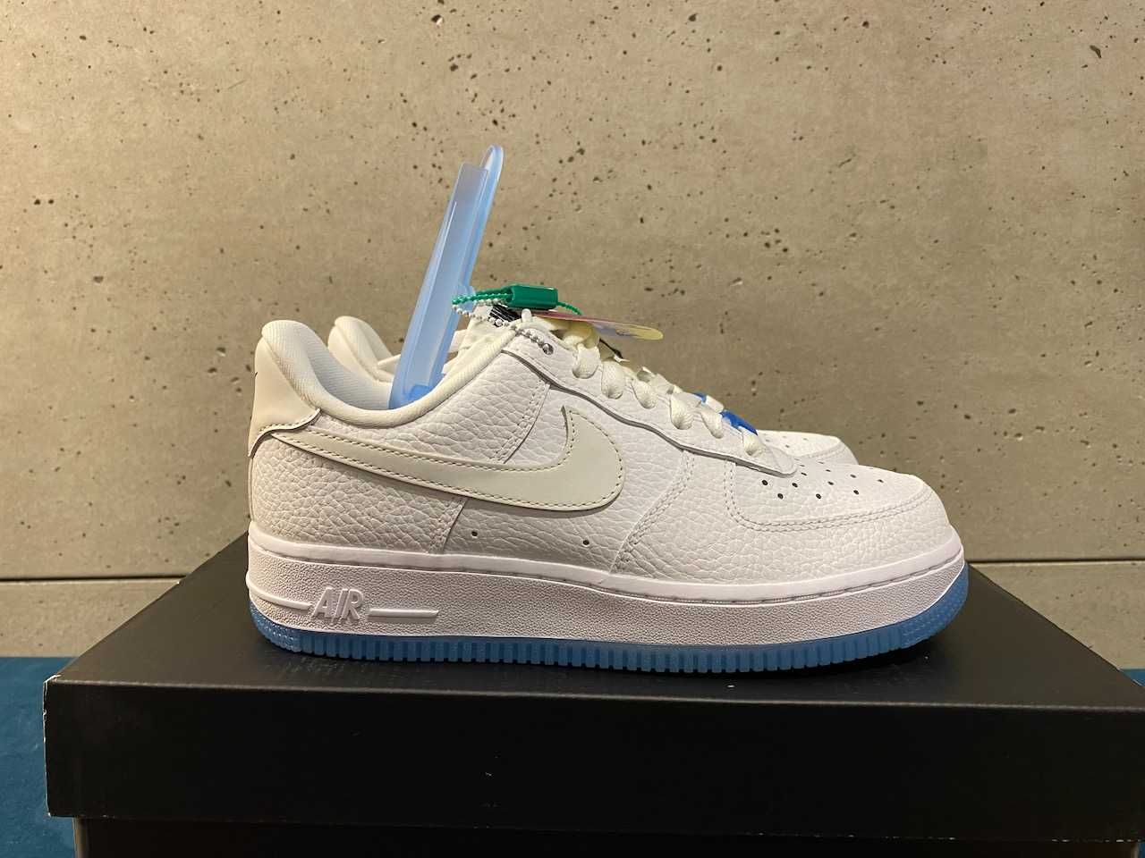 Nike Air Force 1 UV Reactive Swoosh 36.5