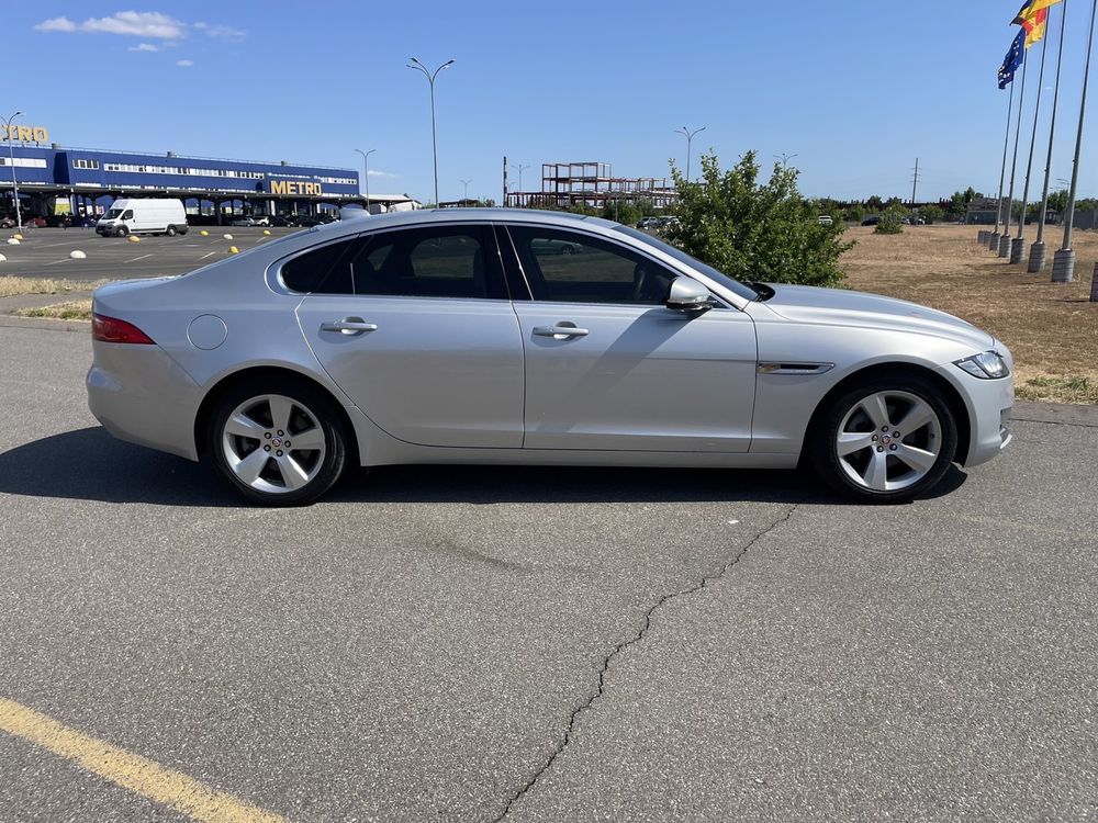 Jaguar XF x260 2016 2.0 дизель