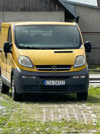 Opel Vivaro uszkodzony silnik