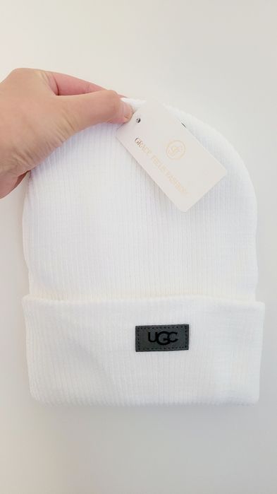 Grace focus fashion czapka biała z naszywką ugc Nowa