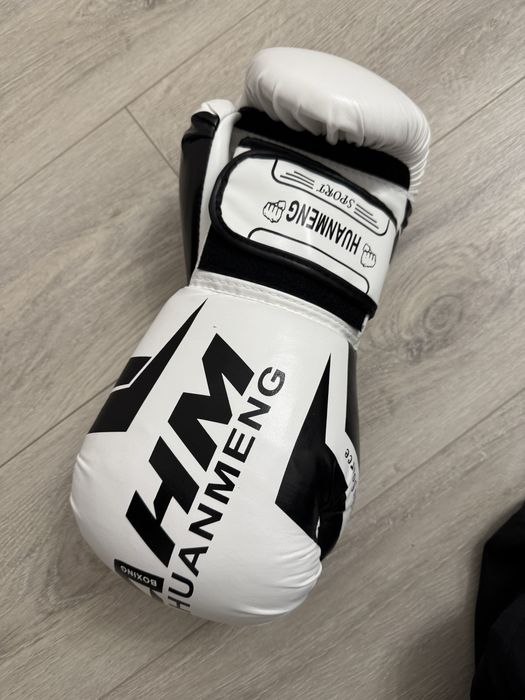 Боксерьскі рукавички
