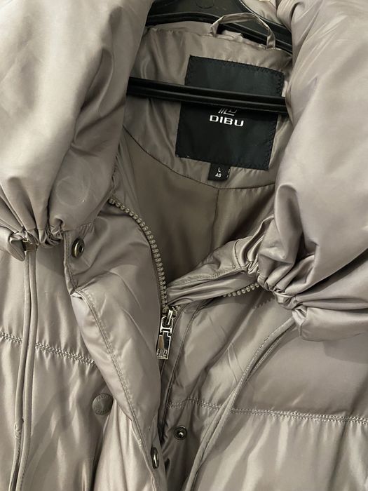 Пуховик зимовий , плащ