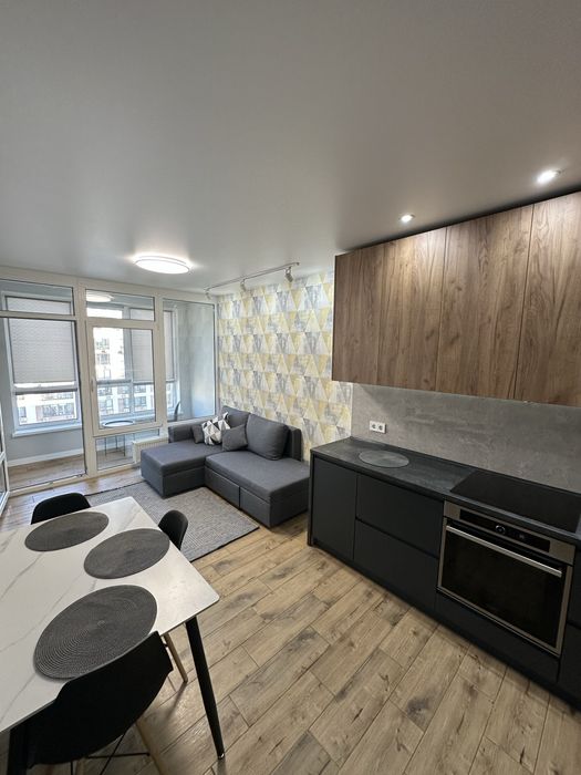 ЖК Варшавський, 2к, 17пов. 66м.кв. Власник