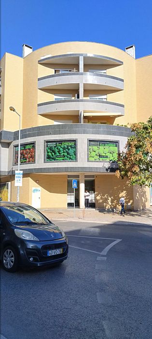 Apartamento T1 mobilado no Feijó Almada