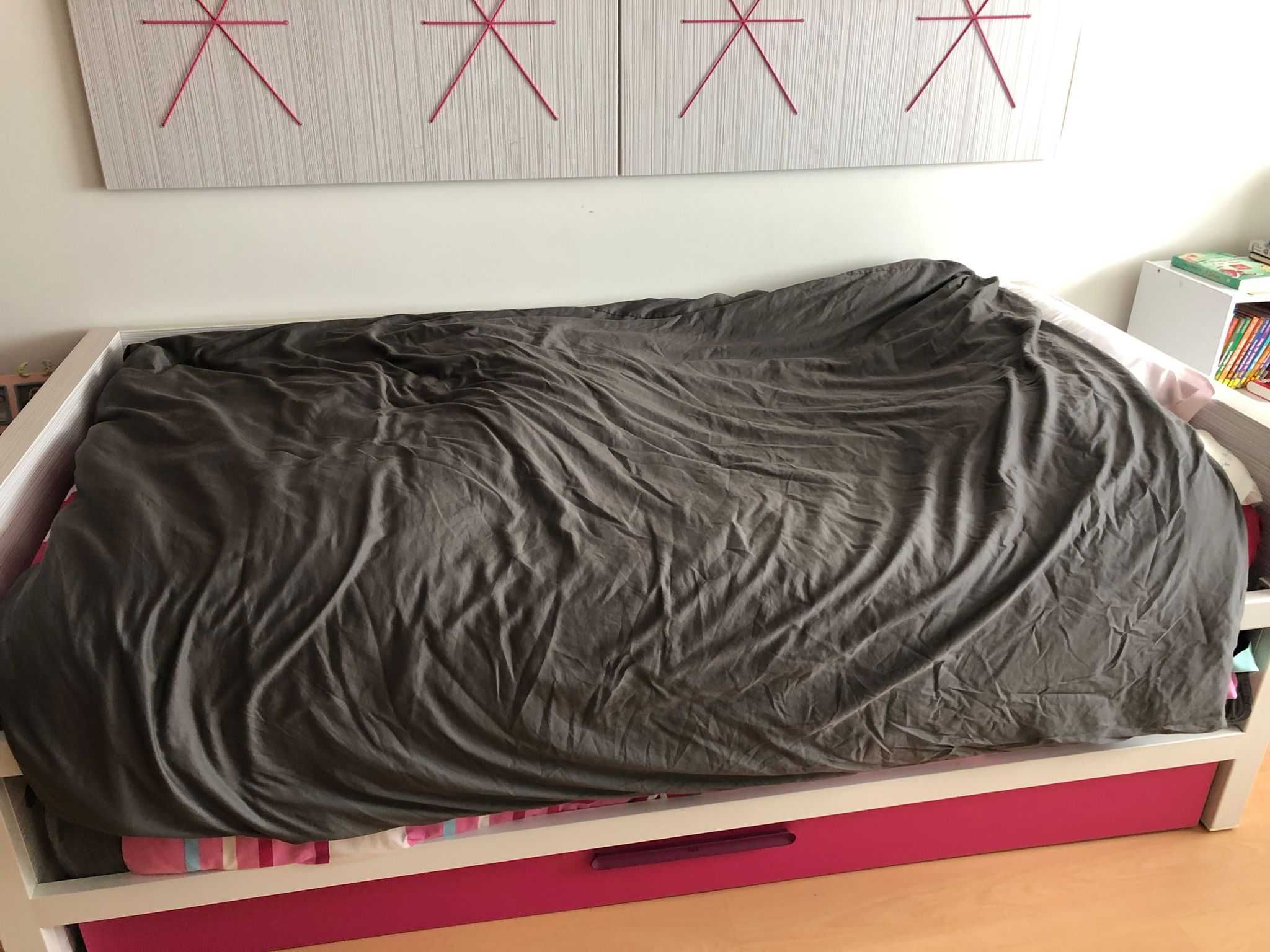 Quarto de criança com cama dupla