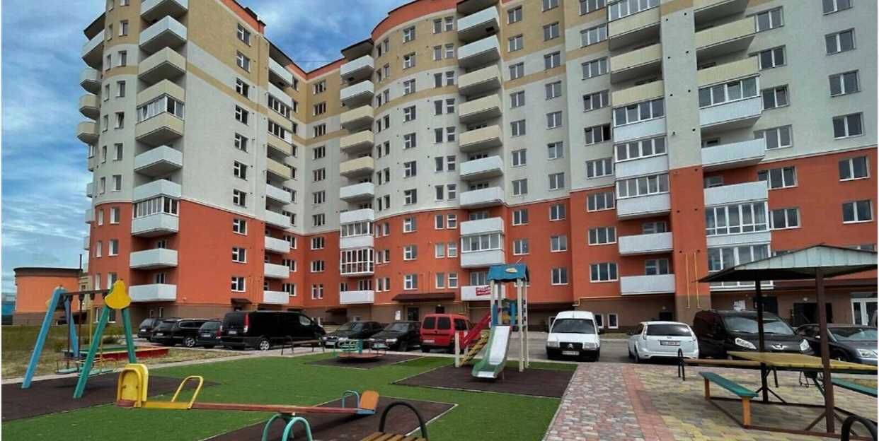 Продаж 3-к квартири по вул. Володимира Великого
