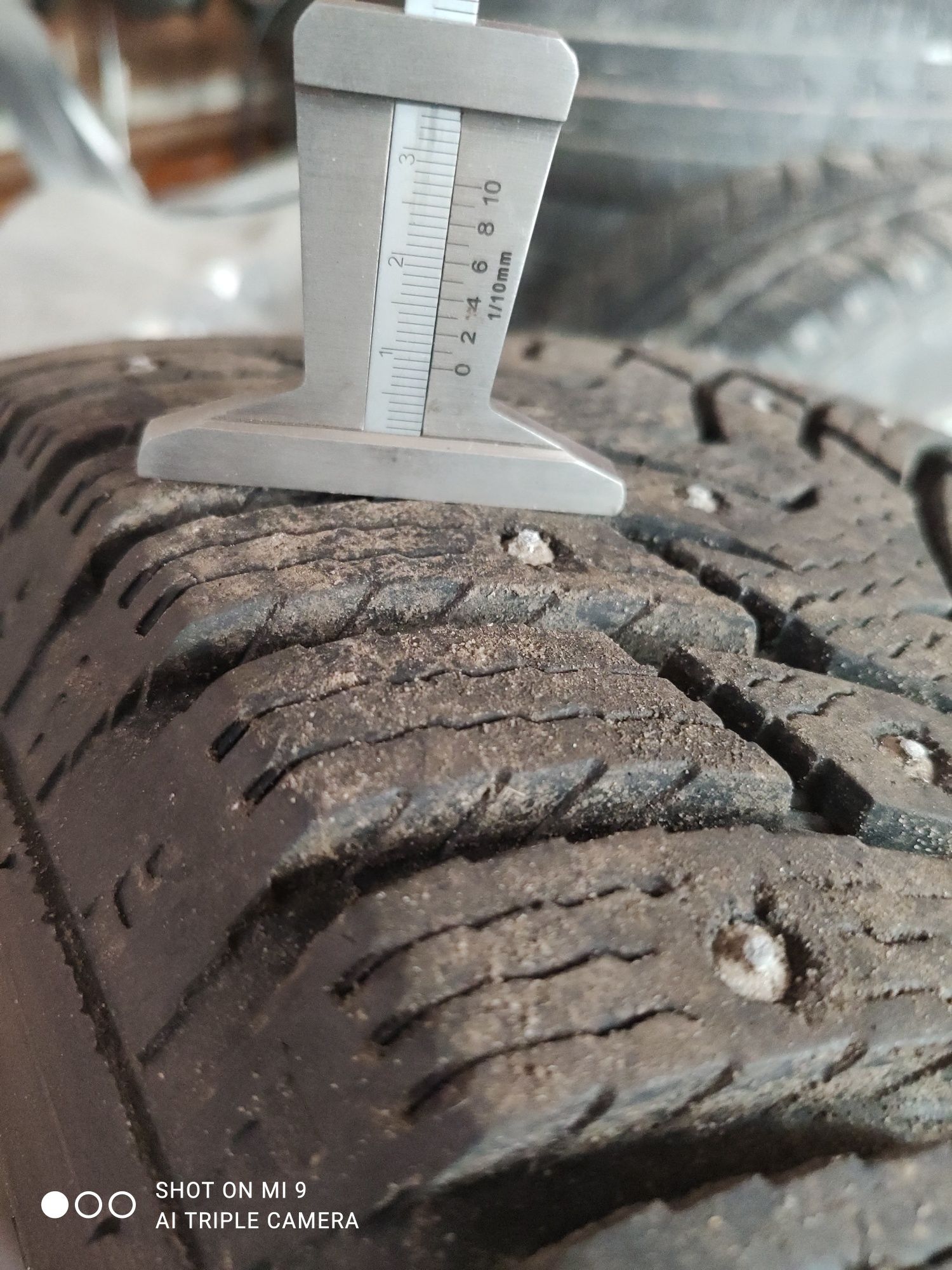 Резина зимняя шипованная 205/60R16 на литых дисках 5х112R16