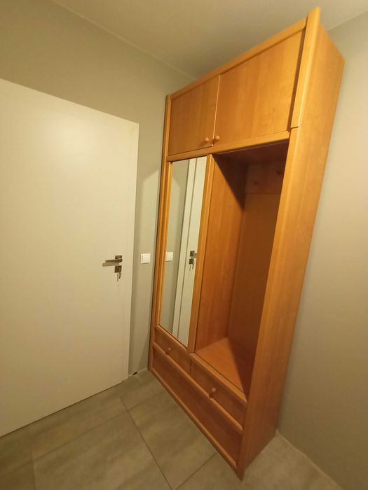 Szafa ubraniowa z nadstawką