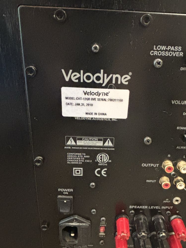 Сабвуфер Vеlodyne CHT-12QR