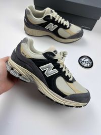 Кросівки New Balance 2002r (M2002RSH)