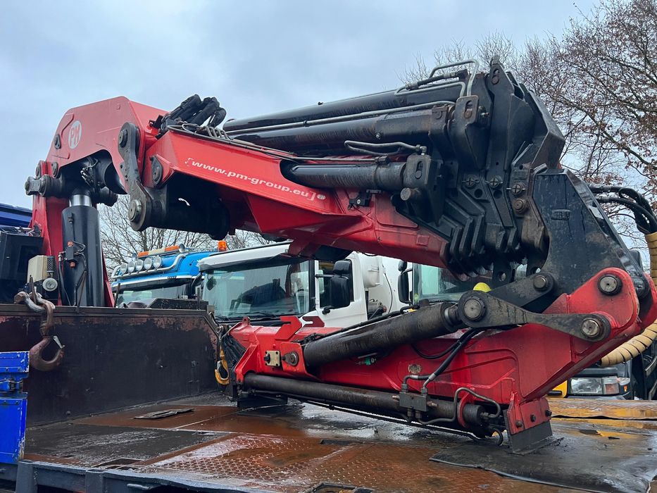 Volvo FH460 8x4 Grua PM85 Ton