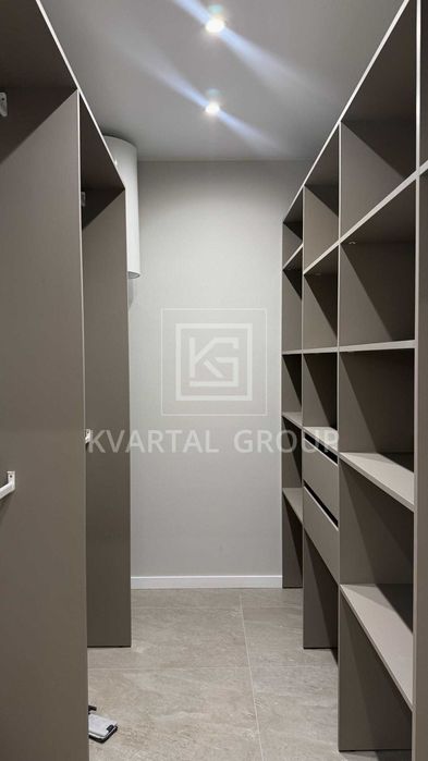 БЕЗ КОМІСІЇ! дуже гарна 2 кімнатна квартира. ЦЕНТРАЛЬНИЙ парк