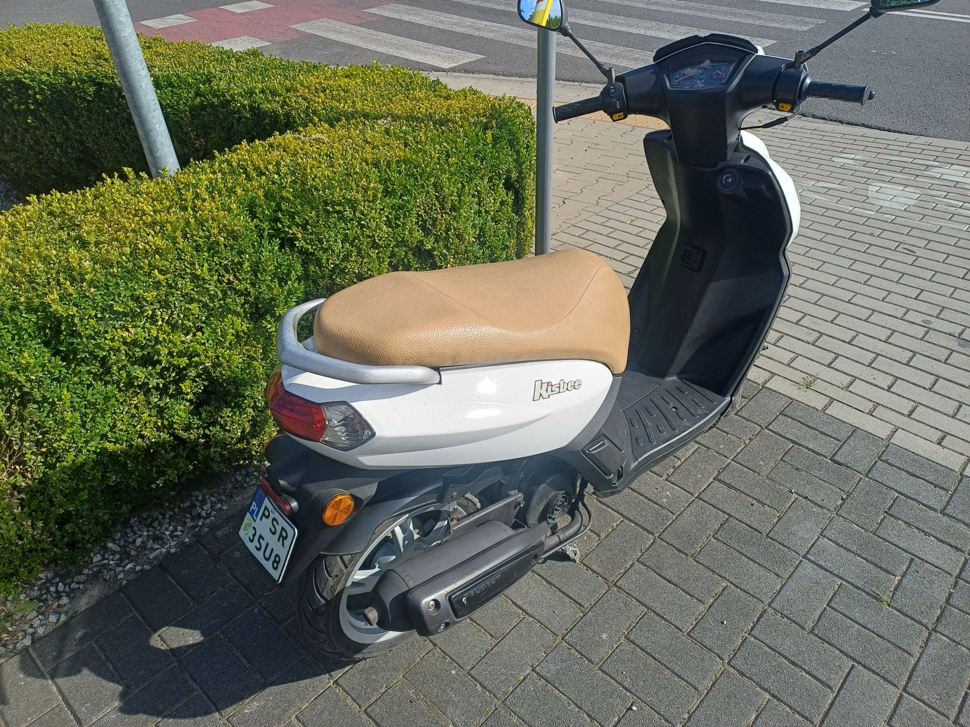 Peugeot kisbee 2015 50cm³ 2t