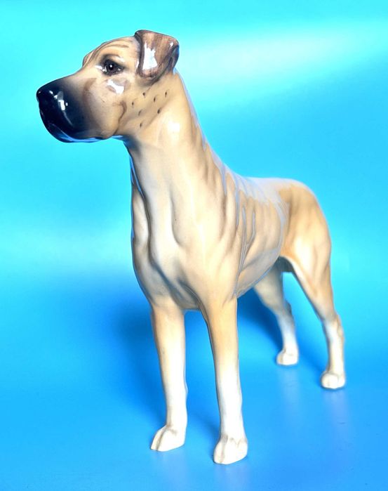 Figurka porcelanowa: „ DOG  NIEMIECKI” żółty, Beswick England