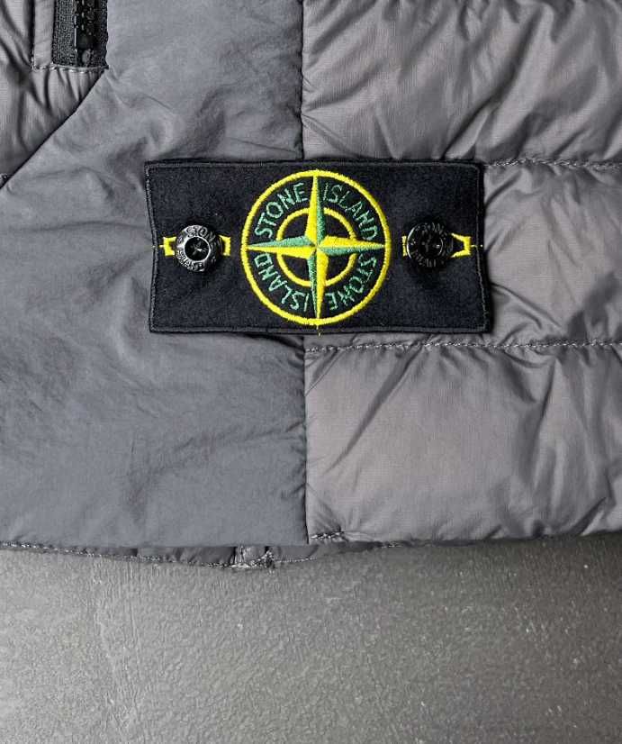 Жилетка, безрукавка Stone Island Gilet Silver L