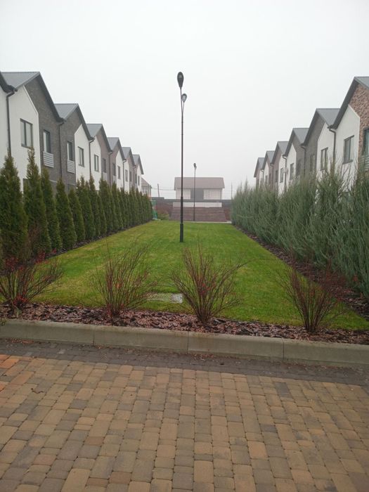 Продам таунхаус з ремонтом