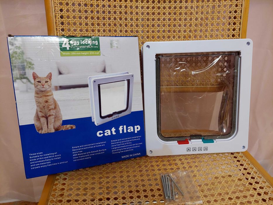 Drzwiczki dla kota lub małego pieska L