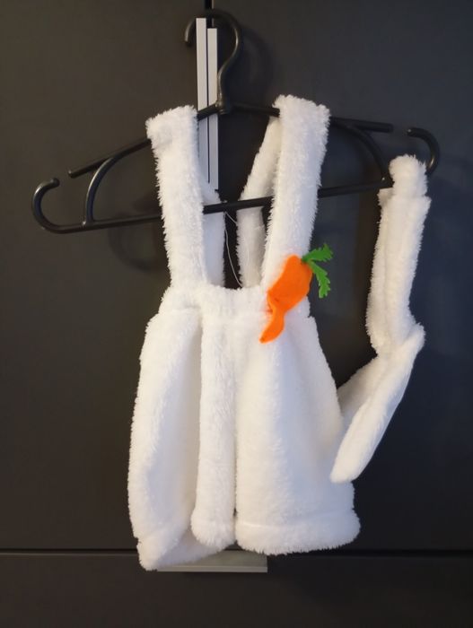 Костюм карнавальний ,зайчик