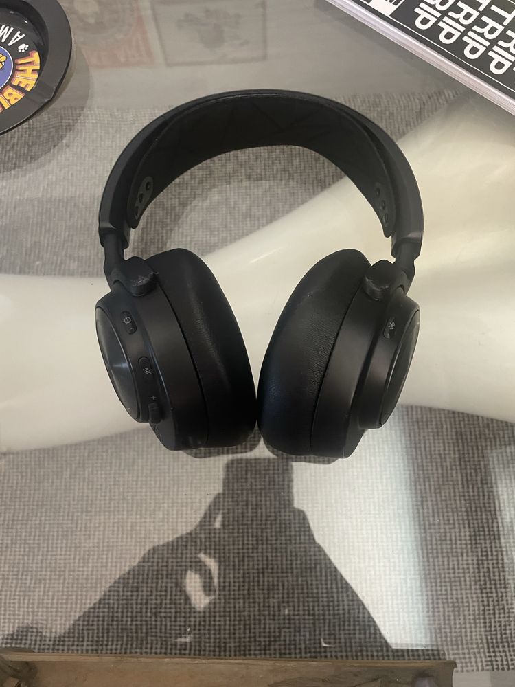 Steelseries Arctis Nova Pro Wireless (Sem Caixa)