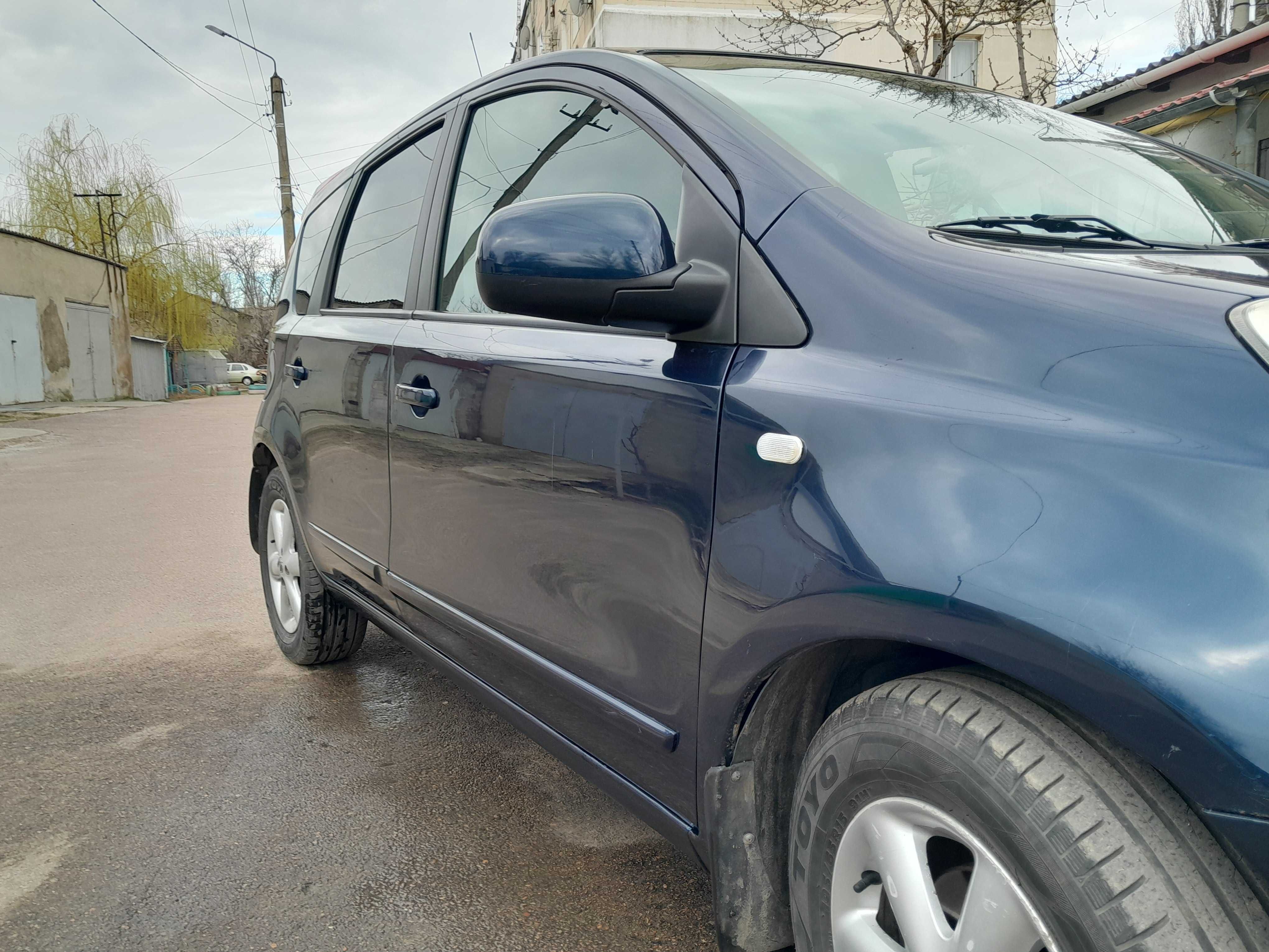 Продаю Nissan Note.2007г.1.6бензин. Коробка автомат.