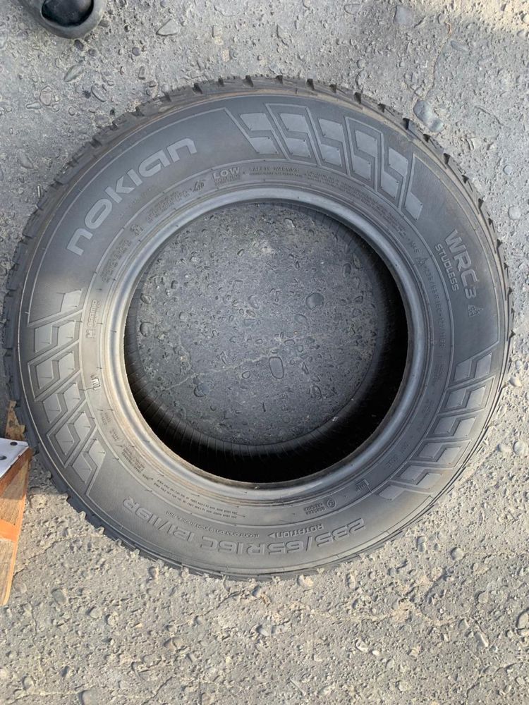 Шини 235/65 R16C Nokian зима 2021 рік 8/7,5 мм