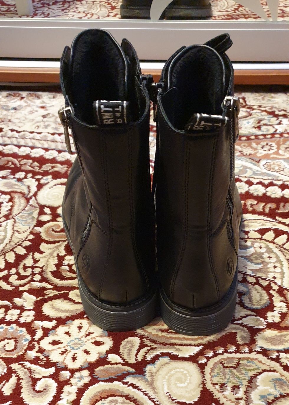 Женские кожаные зимнии сапоги ботинки Remonte  26 см по стельке