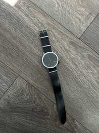 Zegarek KOMONO czarny tarcza 45 mm
