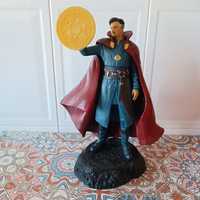 Escultura Dr. Strange