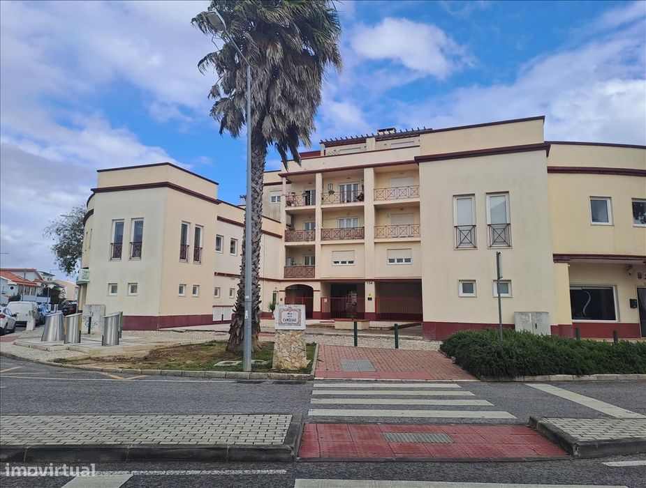 Garagen e estacionamento em Cascais, São Domingos de Rana