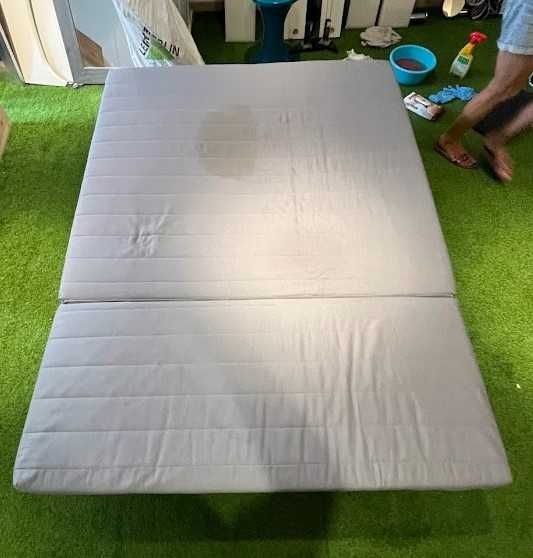Canapé-cama IKEA com colchão – para despachar