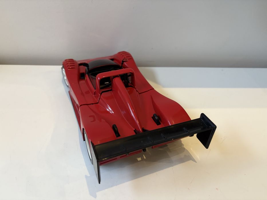 Model Ferrari F333 SP 1:18 HotWheels (maisto bburago welly)