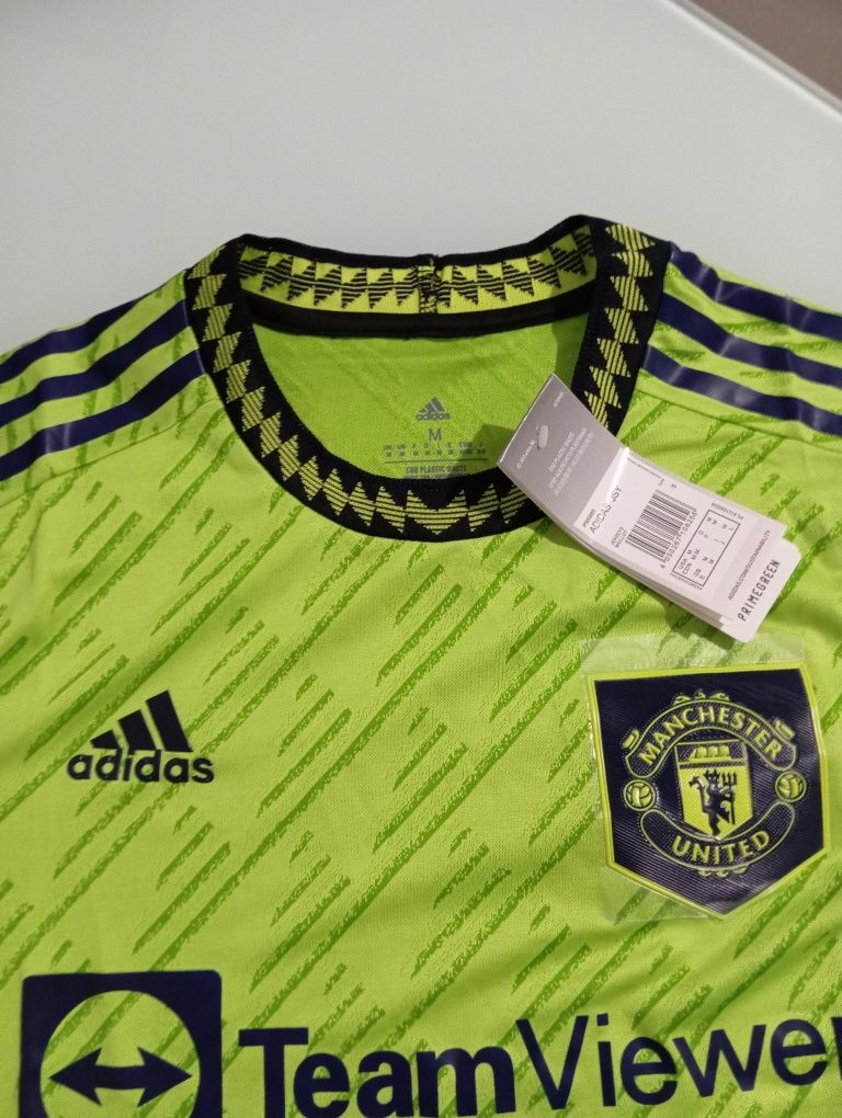 Manchester United green jersey