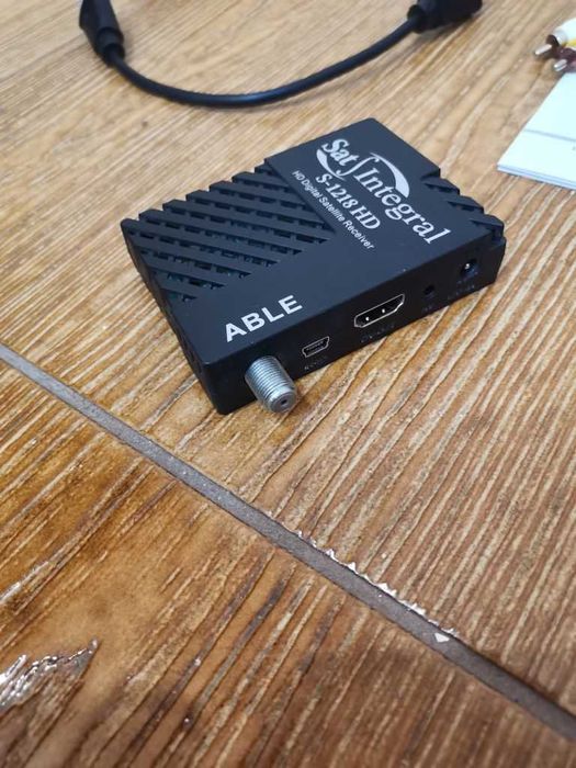 Приставка тюнер спутниковый Sat Integral S-1218HD