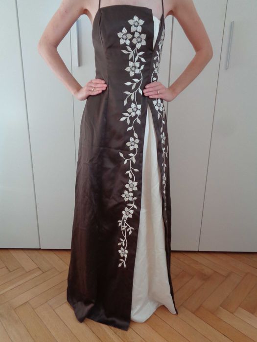 Suknia wizytowa długa brąz z ozdobnym haftem "Morgan and Co" XS 32/34