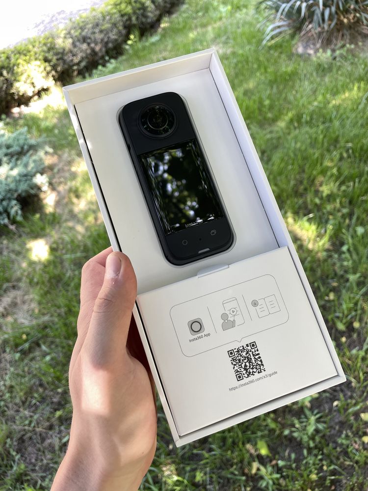 Insta 360 X3 - в чудовому стані з комплектом