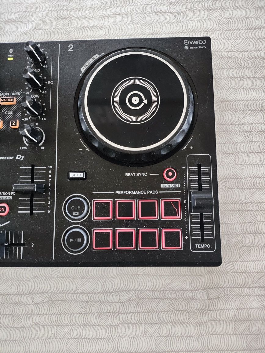 DJ контролер Pioneer DDJ-200