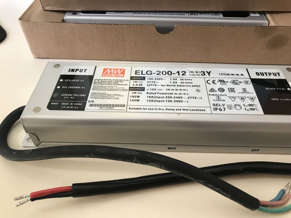 Блок питания Mean Well 200W 16A 12V IP67 ELG-200-12-3Y корпус метал