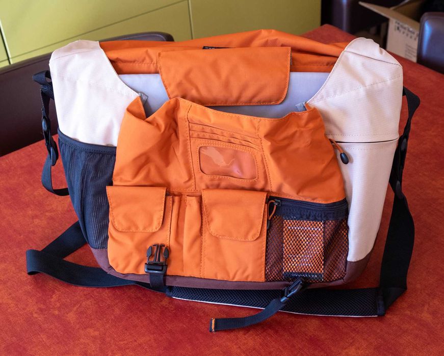 Sacos Lowepro transporte computador 13/14" e 16/17" - NOVOS