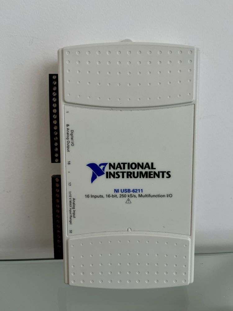 Conversor Analógico/Digital  NI USB-6211