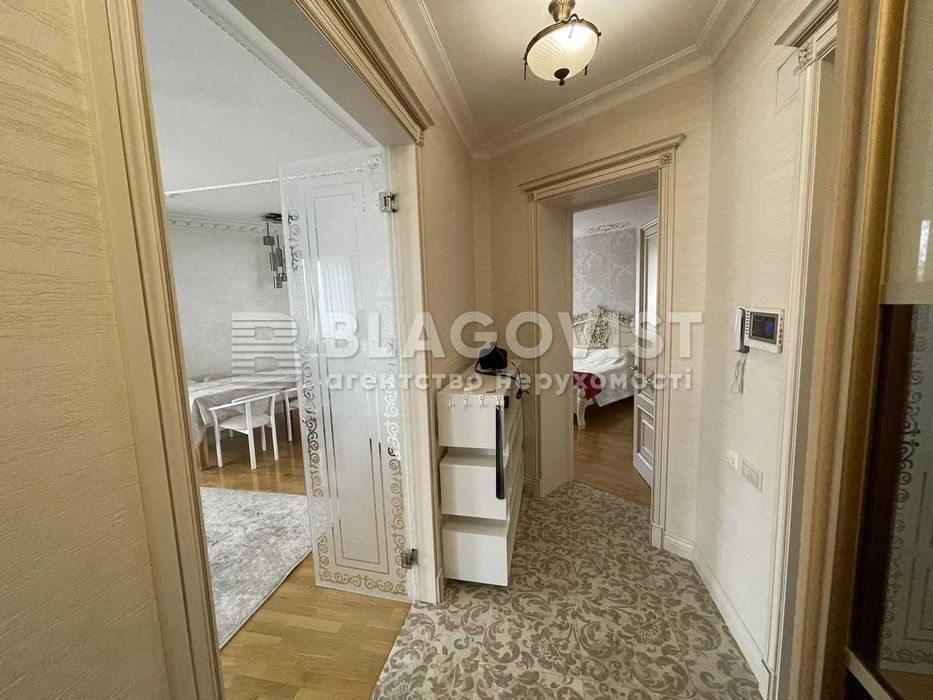 Оренда 2-кімн. Грушевського Михайла, 34/1. Липки. Арсенальна