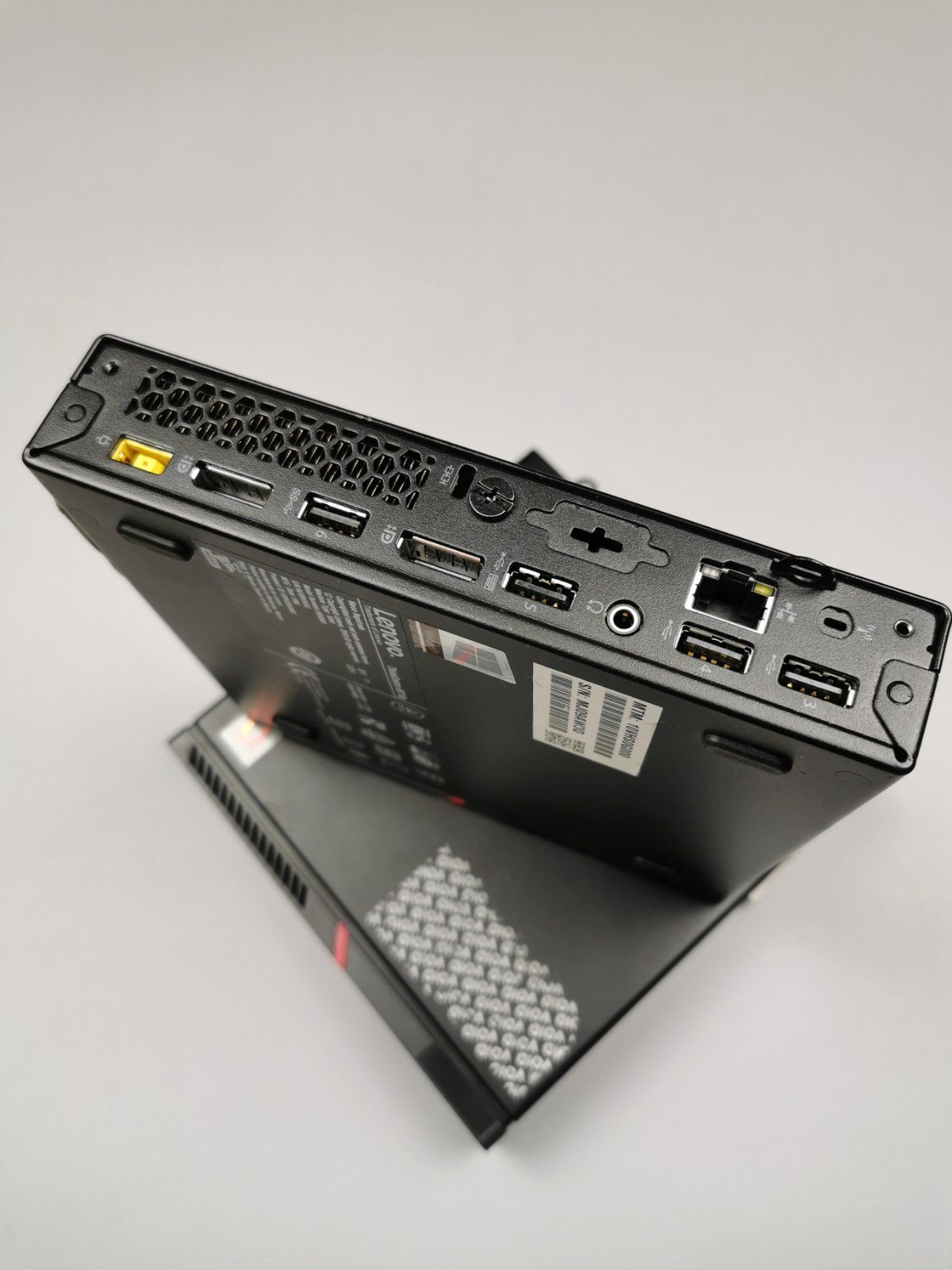 Міні пк Lenovo ThinkCentre M715Q